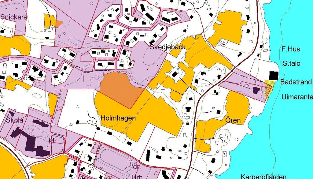 Svedjeback och Svedjeback II planområden med både radhus och egnahemshus främst från 1990-talet och tidigare 2000-tal finns väster om