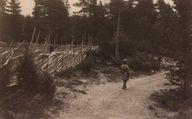 Protokoll fört vid sammankomst med Ucklums Hembygdsgille i Sköldunga den 16 maj 1956 Samtliga ledamöter var närvarande och Ivar Häggner.