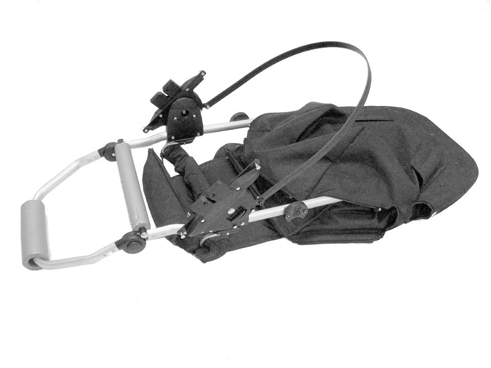 1 IMPORTANTE Siga las instrucciones de lavado en la sección de este manual de cuidado y mantenimiento. 2 Para poner las telas del asiento, abra todas las cremalleras de los tejidos del asiento.