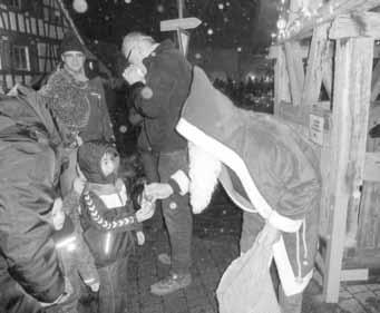 (Gerhard Fleck, Vorsitzender) Nachlese Weihnachtsmarkt Wegen des stürmischen Wetters wurde kurzfristig die Entscheidung getroffen, unseren Weihnachtsmarkt um eine Woche zu verschieben.