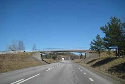 jordbrukslandskap som i väster begränsas av skogbevuxna, oftast något högre, partier och i öster av Vättern.