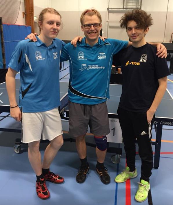 Vårt div 4-lag, Mathias Bladh, Patrik Waldeck och Ahmad Alizade.