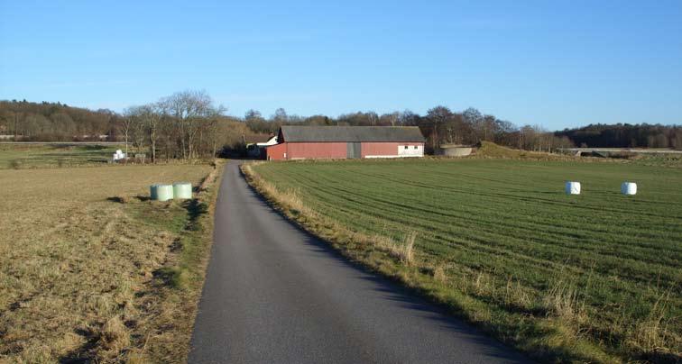 De har idag ett större bestånd av nötkreatur och det har tidigare funnits stora äppleodlingar.