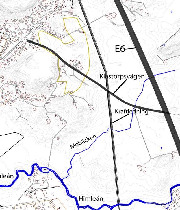 F Ö U I G Kraftledning Öster om rönningeby i nord-sydlig riktning, löper en högspänningsledning på 130kV.