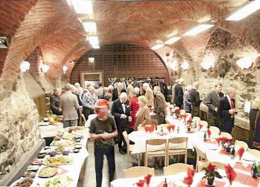 Nygamla Skogsluffarnas jullunch Sid: 9 Ett år susar iväg förunderligt snabbt.