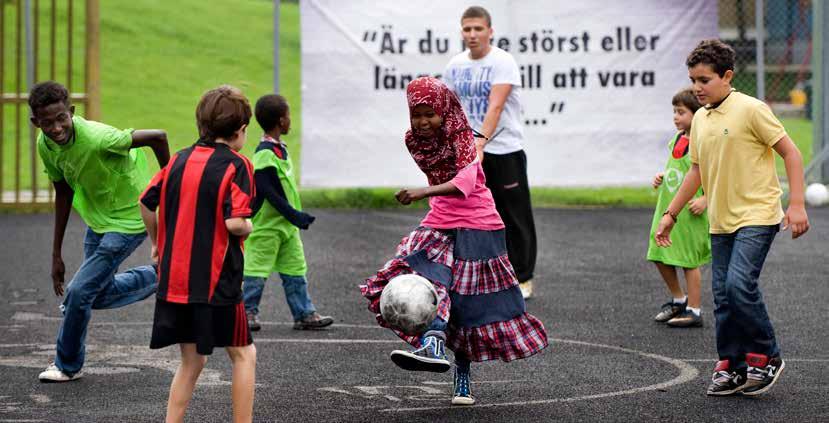 Foto: Nils Jakobsson / Bildbyrån Vi har också utbildat samtliga idrottskonsulenter som jobbar ute i våra föreningar i femstegsmodellen, en metod för att jobba med jämställdhet i förening.