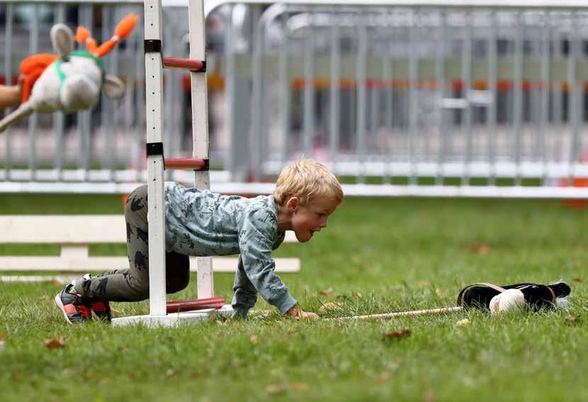 Foto: Josefine Loftenius / Bildbyrån Idrottens dag ordnades tillsammans med 40 föreningar från Motala med omnejd, Motala kommun, Tillväxt Motala, Vätternrundan och RF.