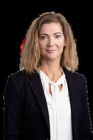 Andra seniora produktchefsbefattningar inom Volkswagen Group. Projektchef inom bilindustrin/omstruktureringar i Roland Berger Strategy Consultants GmbH.