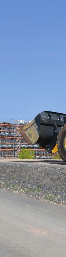 Responsiv hydrostatisk transmission (HST) Ögonblicklig respons för snabba lastningscykler Komatsu HSTs transmission uppvisar enastående respons, vilket resulterar i snabb acceleration och snabba