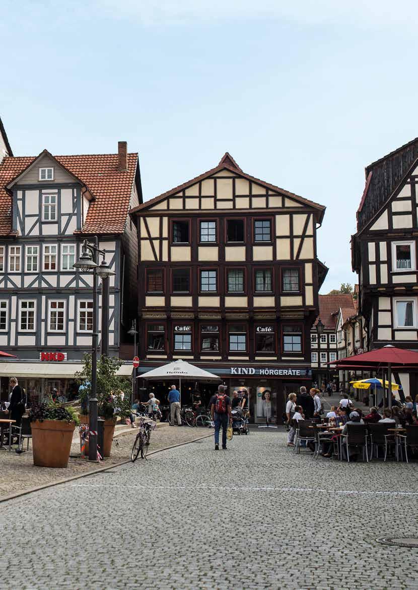 STAD. LAND. FLODER. Det första dokumenterade omnämnandet av korsvirkesstaden Hann. Münden går ända tillbaka till år 1183.