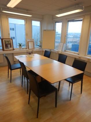 00 kr exkl moms Konferensbord med 6 stolar,