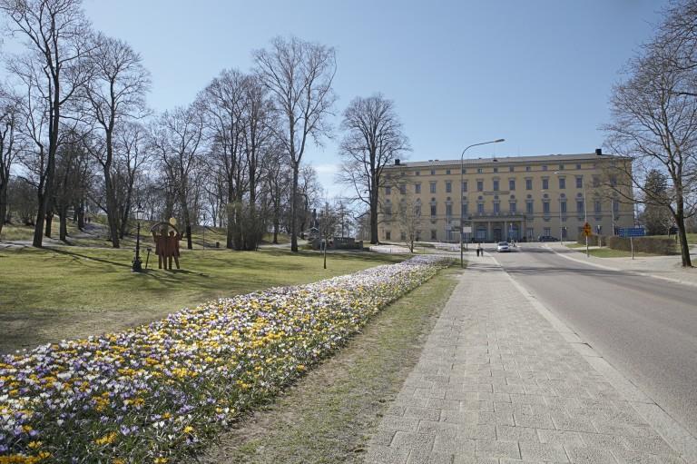 Månadsblad mars Träffpunkt Nyby En mötesplats för dig som är senior 65+ Här är du välkommen för en stunds sällskap, ta en kopp kaffe, läsa dagens UNT eller delta i de aktiviteter som erbjuds.