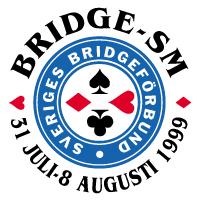 1. Bulletin SM-VECKAN I SKÖVDE LÖRDAGEN DEN 31 JULI 1999 PRIS 5:- Välkommen till 1999 års SM-vecka! Välkommen till årets bridgefest!