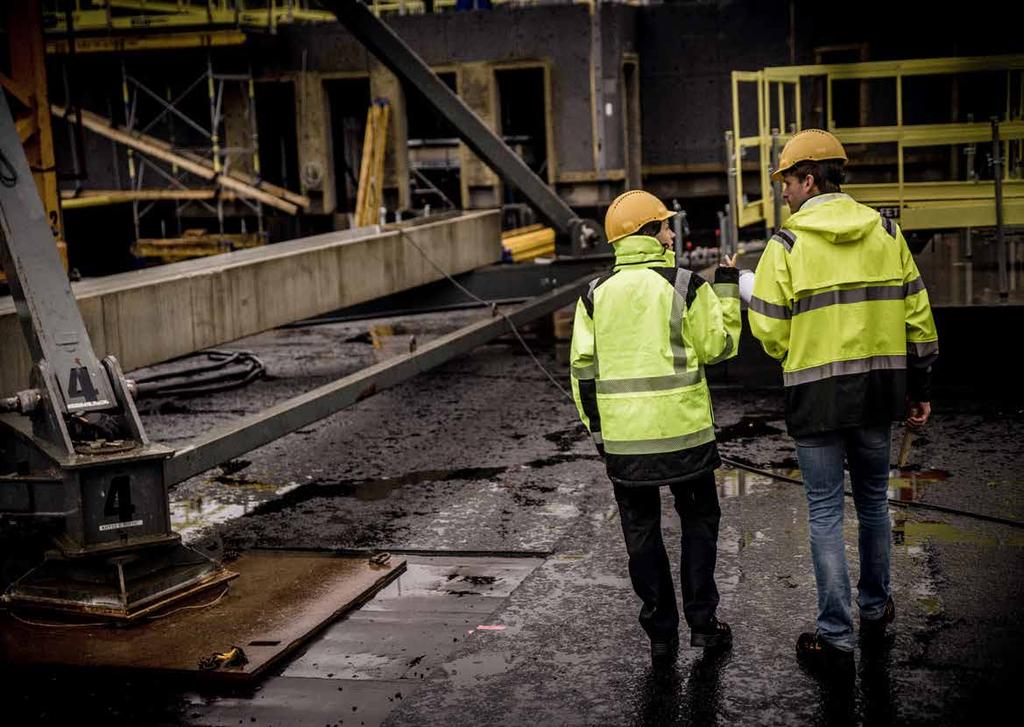 PRODUKTER FÖR MONTAGE I BETONG PRODUKTER FÖR TYNGRE INFÄSTNING I BETONG KAN DELAS IN I FÖLJANDE GRUPPER STÅLEXPANDRAR Typisk för dessa är att de kan belastas omedel- bart efter att montaget är klart.