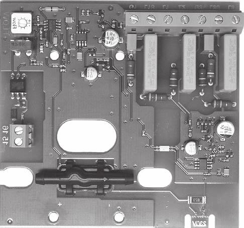 -MQXL TTC-OEMUT/PP-FS H C F F F F F F F OBS! Kretskortet är spänningsförande när värmarens matningsspänning är ansluten. C = Trimpotentiometer justerad vid tillverkningen av regulatorn.