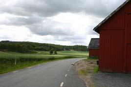 och kyrka.