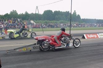 12 Välkommen till Småland och Feringe Dragway. Traditionsenligt står vi i Småland för inledningen av säsongen.