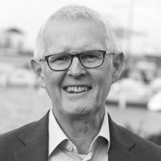 Stefan var COO och vice vd vid Berg Propulsion Group, en ledande leverantör av ställbara propellrar för marin industrin fram till 2013 när företaget förvärvades av Caterpillar Inc.