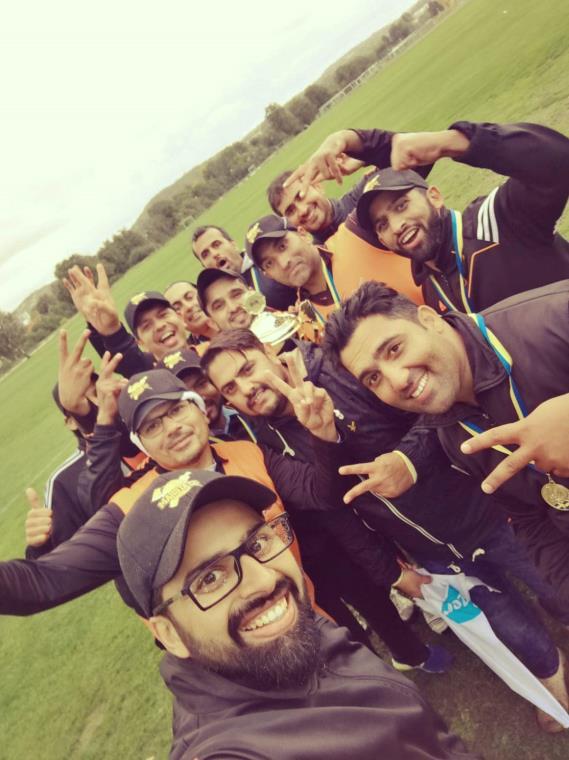 I division 2 som spelades i 2 regioner, norr och syd, var vinnarna Nacka ungdoms Idrottsförening respektive Karlskrona Cricket Club.