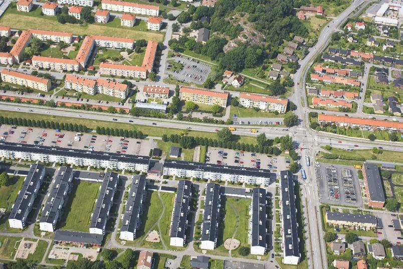 Bakgrund Planförslaget syftar till att pröva bostadsbebyggelse, parkeringsgarage samt viss handelsverksamhet vid Fyrklöversgatan. Planområdet omfattar ca 1 ha.