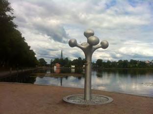 2. 1. 35 Art site Växjö Art Site är stadens konststråk runt Växjösjön och sjön Trummen.