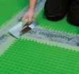 Rengör mattans yta noga; kontrollera att putsen är ren och sitter
