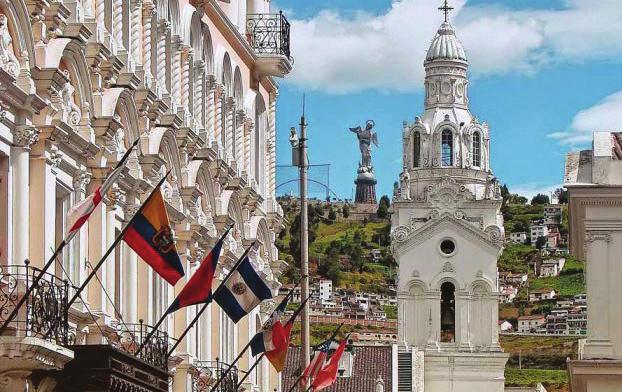 Efter frukosten gör vi en gemensam guidad heldagstur i den historiska huvudstaden Quito.