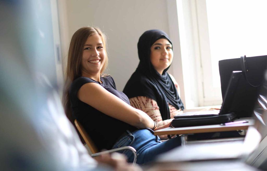 För våra elever är steget till universitet och högskola kort Bakom stiftelsen som driver Einar Hansengymnasiet står Lunds Universitet.