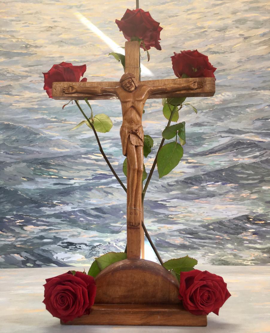 Långfredagskorset i Sävja kyrka Foto: Marie Thurfjell Från Sävjas horisont Den 6 april samlades missionsföreningen i Sävja för information om Sänd-projektet och för att samtala om vår