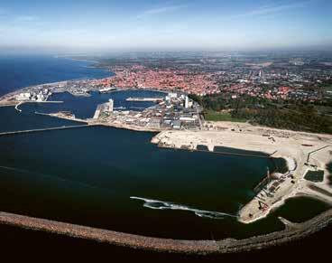 TUNNEL UNDER ŚWINA RIVER KORTAR RESTID Mellan de två polska öarna Wolin och Uznam har resenärerna tidigare åkt färja.
