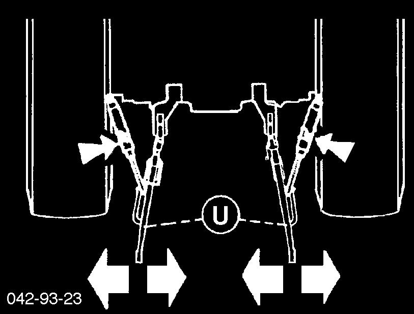 Fixera toppstaget (2) (bara variant K) Fixera toppstaget (2) så att anslutningspunkten (P) på maskinen ligger något högre än anslutningspunkten (P2) på traktorn, även under arbetet. 2 6.