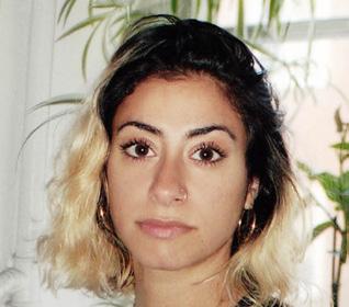 Roxy Farhat: Retrospektiv [ SAMTAL/FILM ] I samband med Roxy Farhats och Anusha Caroline Anderssons performance Kroppsminnen/Body Memories på Lilla Scenen 13 oktober visades denna kväll ett