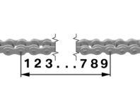 9 134 Underhåll z Kontrollera kedjespänningen ( 133). Kontrollera att samma skalvärde 4 ställs in på vänster och höger sida. Dra åt låsmuttrarna 3 till vänster och höger med åtdragningsmoment.