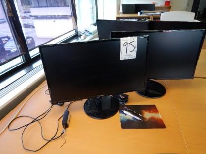 2 skärmar Samsung samt kontorsstol