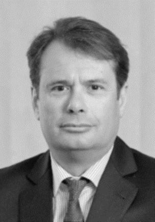 Bertrand Neuschwander, f. 1962 Civilingenjör, Institut National Agronomique de Paris-Grignon, Frankrike, samt MBA från INSEAD. Invald 2016. Ledamot i ersättningsutskottet.