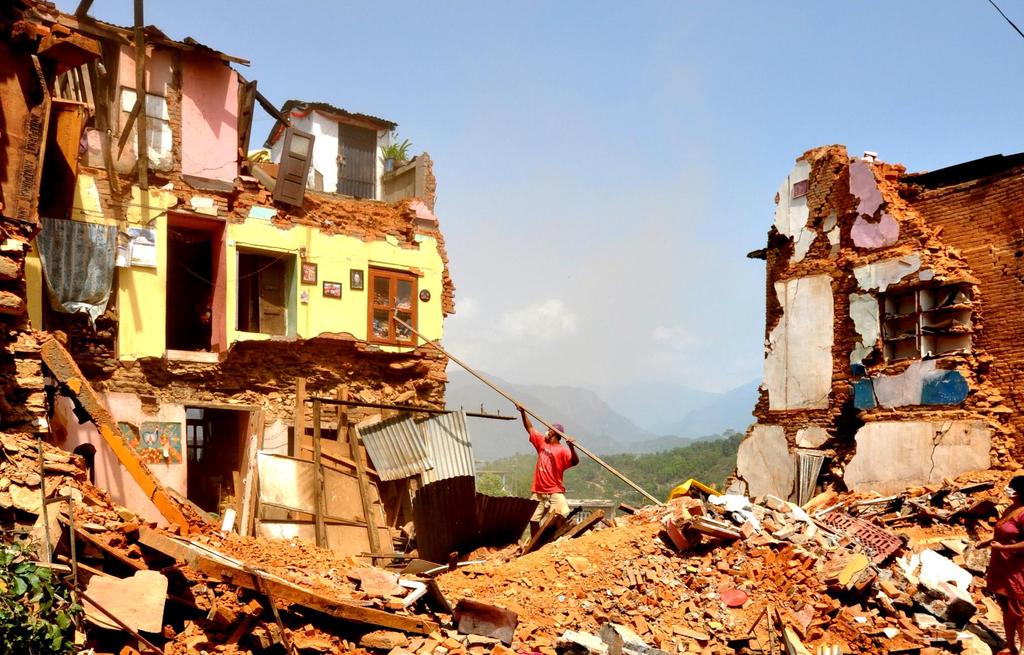 Jordbävningarna år 2015 och översvämningarna år 2017 har lett till att många nepaleser lever i ständig rädsla.