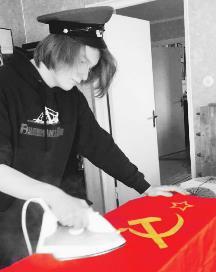 VI PÁ REDAKTIONEN LEV TROTSKIJ