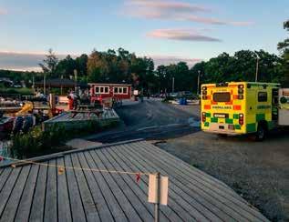 Tack vare ett rådigt första hjälpen-arbete av sjöräddarna och deras insikt om behovet av syrgas stabiliserades patientens akuta läge och hon kunde räddas till livet.