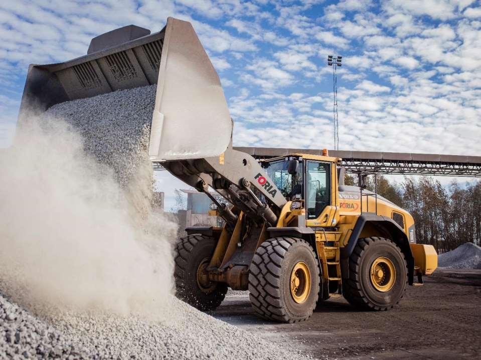 Produktion KUNDskap inom materialhantering för tung industri.