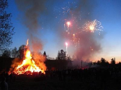 00 Annandag påsk Ekumenisk Gudstjänst i Stora Lundby kyrka 25 to 10.00 Torsdagsbön 26 fr 10-14 Mötesplats Terminsavslutning 28 sö 11.