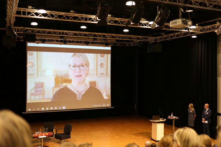 Framtiden diskuterades på institutets 25-årsjubileum - talen finns som ljudfiler online Ålands fredsinstitut grundades 1992 och firar därmed 25-årsjubileum i år.