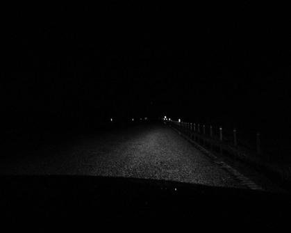 mittlinje i mörker i fordonsbelysning