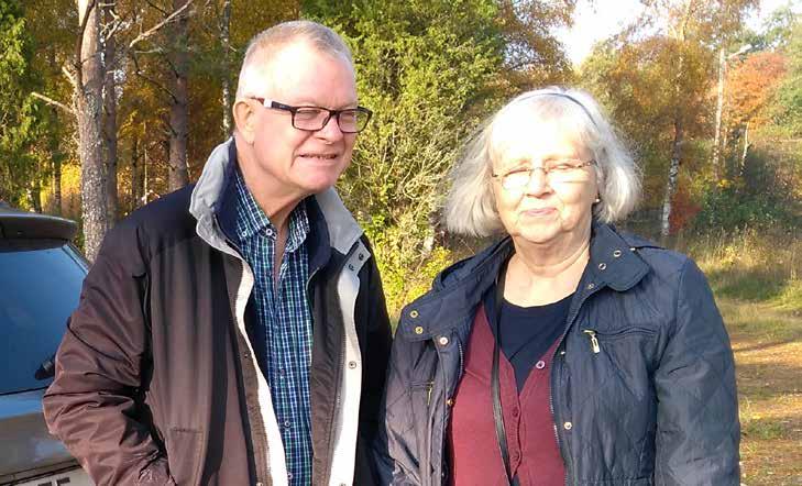På jakt efter våra rötter i Småland Text: Lena och Gunnar Dahl Vi, Gunnar och Lena hade länge letat efter Gunnars farfars farfars far Johan Dahl, som huvuddelen av sitt liv var verksam på Öland men