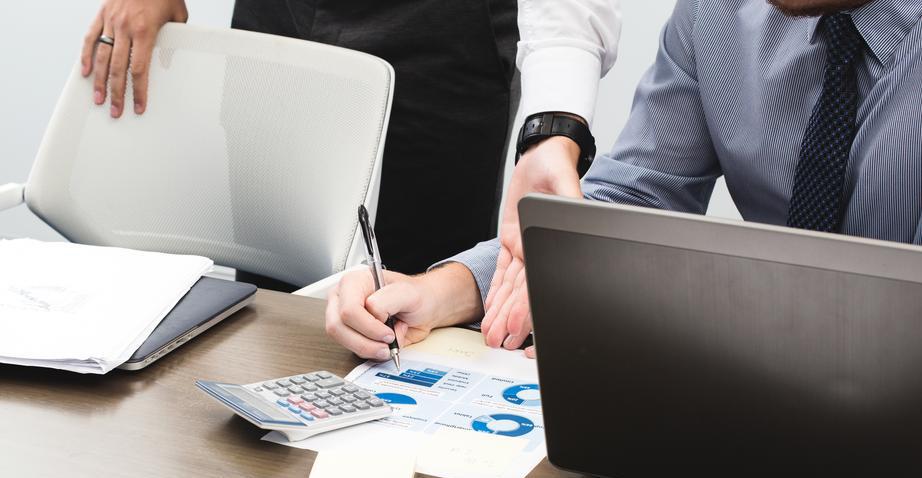TIPS 2) HÅLL ALLTID ÅRSCYKELN AKTUELL 8 TIPS 2) HÅLL ALLTID ÅRSCYKELN AKTUELL Din organisation är helt säkert förberedd för den digitala framtiden.