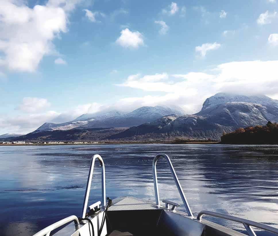 UPPTÄCK. UTFORSKA. UPPLEV. SKOTTLAND 27 OKTOBER KL 10:15 LOCH EIL, SKOTTLAND. Vid foten av Ben Nevis, Storbritanniens högsta berg.