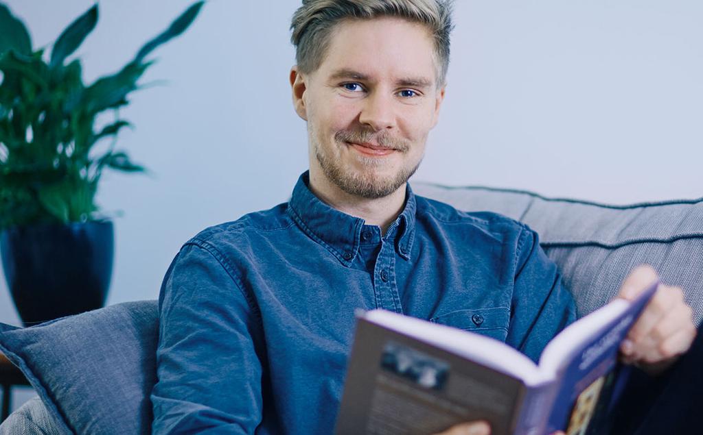 Försäkringar, sparande och pension för Sveriges lärare Gustav, lärarstudent Innehåller förköpsinformation Ungdomspaket 2019 Ett omfattande skydd för dig som är ung. Hos oss är du ung lite längre.