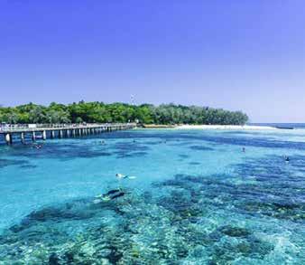 28 mars Airlie Beach, Australien Sen mysiga lilla semesterorten Airle Beach är porten till de kända Whitsunday Islands dit turisterna flockas för de kritvita