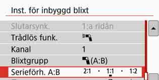 1 2 3 Välj [Trådlös funk.]. Följ instruktionerna i steg 2 på sidan 223 och välj [0]. Tryck därefter på <0>. Ställ in [Blixtgrupp] som [1(A:B)]. Ställ in A:B-blixtförhållandet och ta bilden.