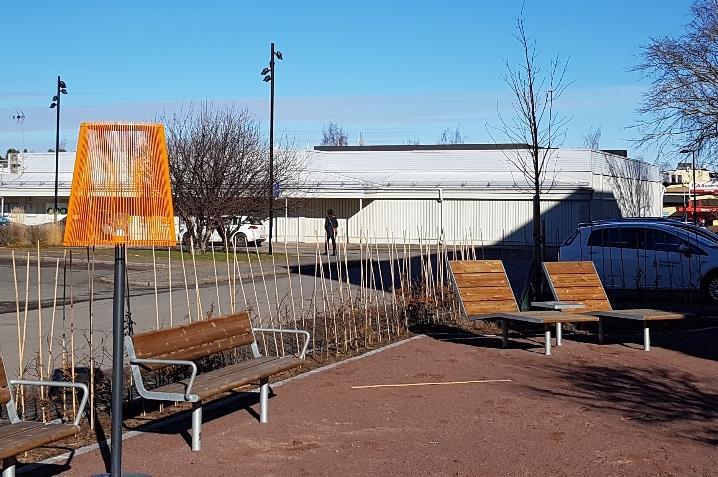 eftersatt. Genom belysning och plattsättning skapades en trevligare miljö.