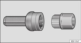 Avlägsna Sätt plastclipset (fordonsverktyg bild 73 7 ) över locket tills det klickar fast bild 75. Avlägsna locket med hjälp av plastclipset. Bild 76 Hjulbult med stöldskydd, lock och adapter.